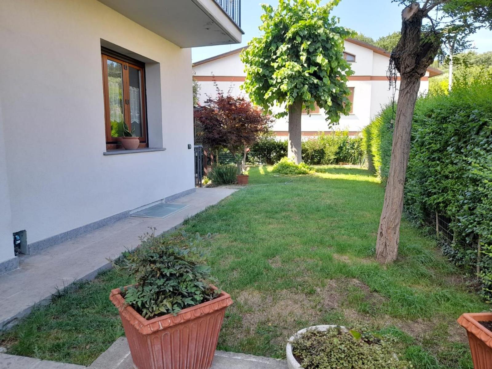 Ferienwohnung Casa Palombara - Baschi Exterior foto